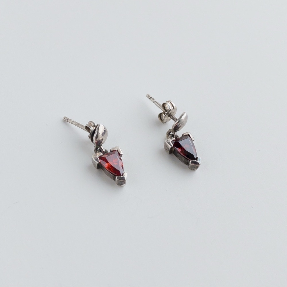 Vintage Sterling Silver Trillion Cut Garnet Stone Earrings Drop Dangle Studs